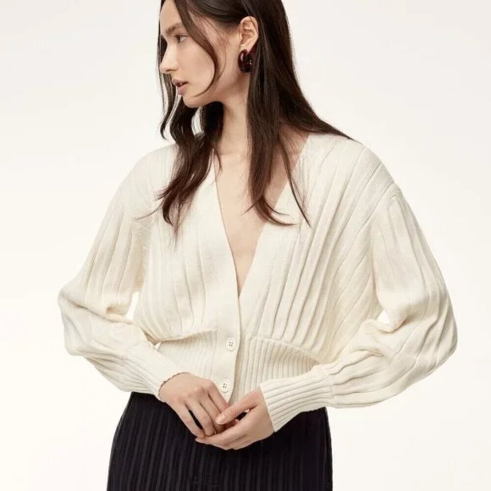 Aritzia Wilfred Thais Crop Deep V-Neck Knit Cardigan Sweater Off White - Sz XS